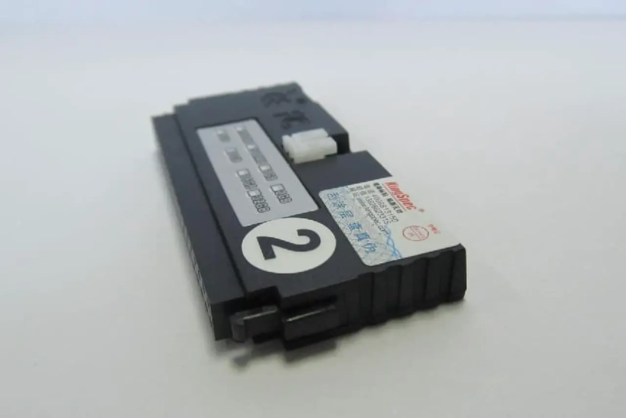 Alt view image 3 of 5 - KingSpec 16GB 40PIN DOM DISK ON MODULE MLC Vertical+Socket IDE interface female