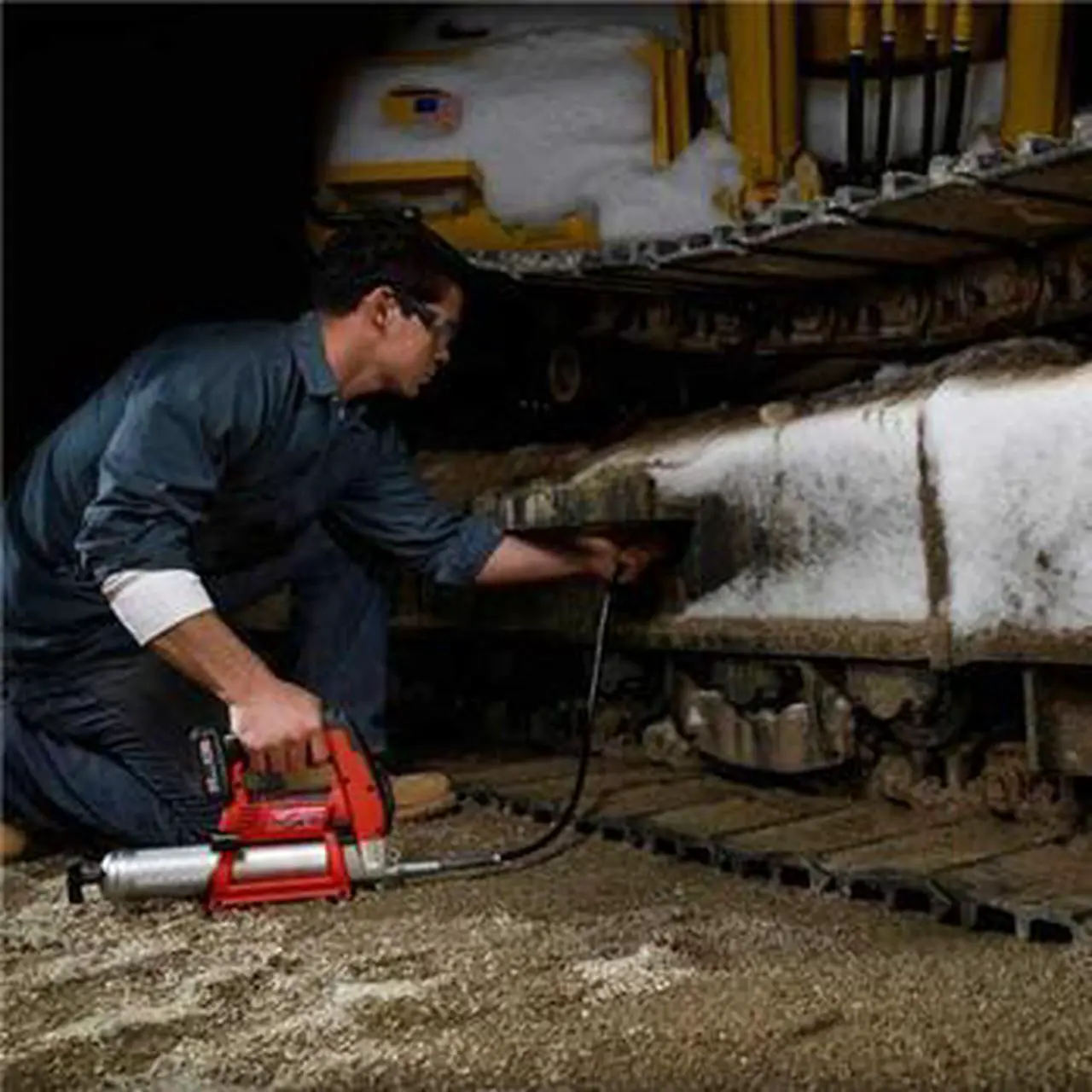 Alt view image 5 of 17 - Milwaukee 2446-20 Grease Gun