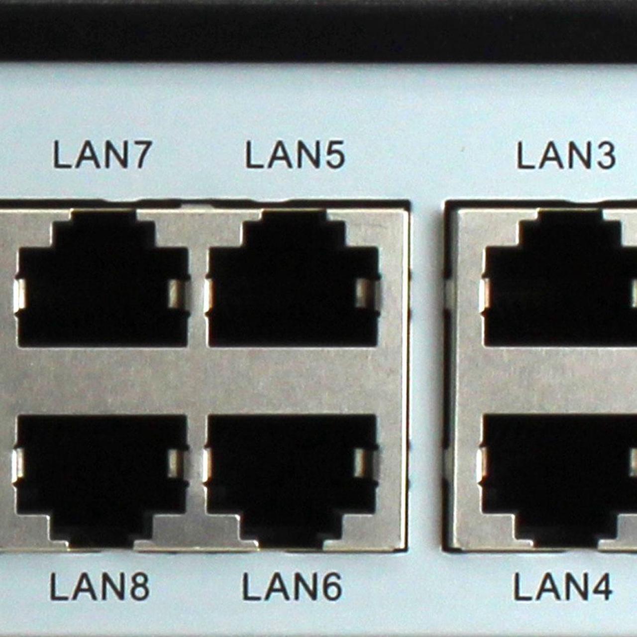 Alt view image 4 of 7 - GW5508NPG Ultra HD Onvif 4K NVR 8 Channel H.265 / H.264 Built-in PoE Ports, Compatible with 4K 8MP/5MP/4MP/3MP/2MP/1MP IP Cameras Support up to 16TB HDD Customizable Recording Smart GW5508NPG NVR
