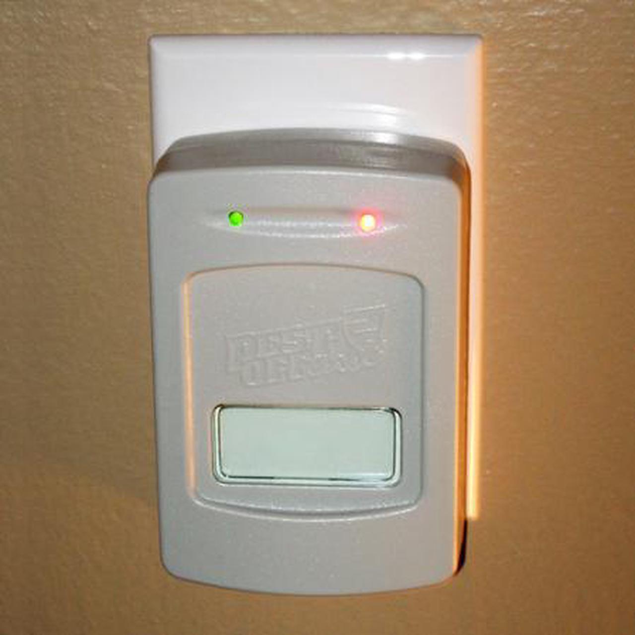 Alt view image 2 of 8 - Pest Offense POBD-I-01 Original Electronic Pest Repeller