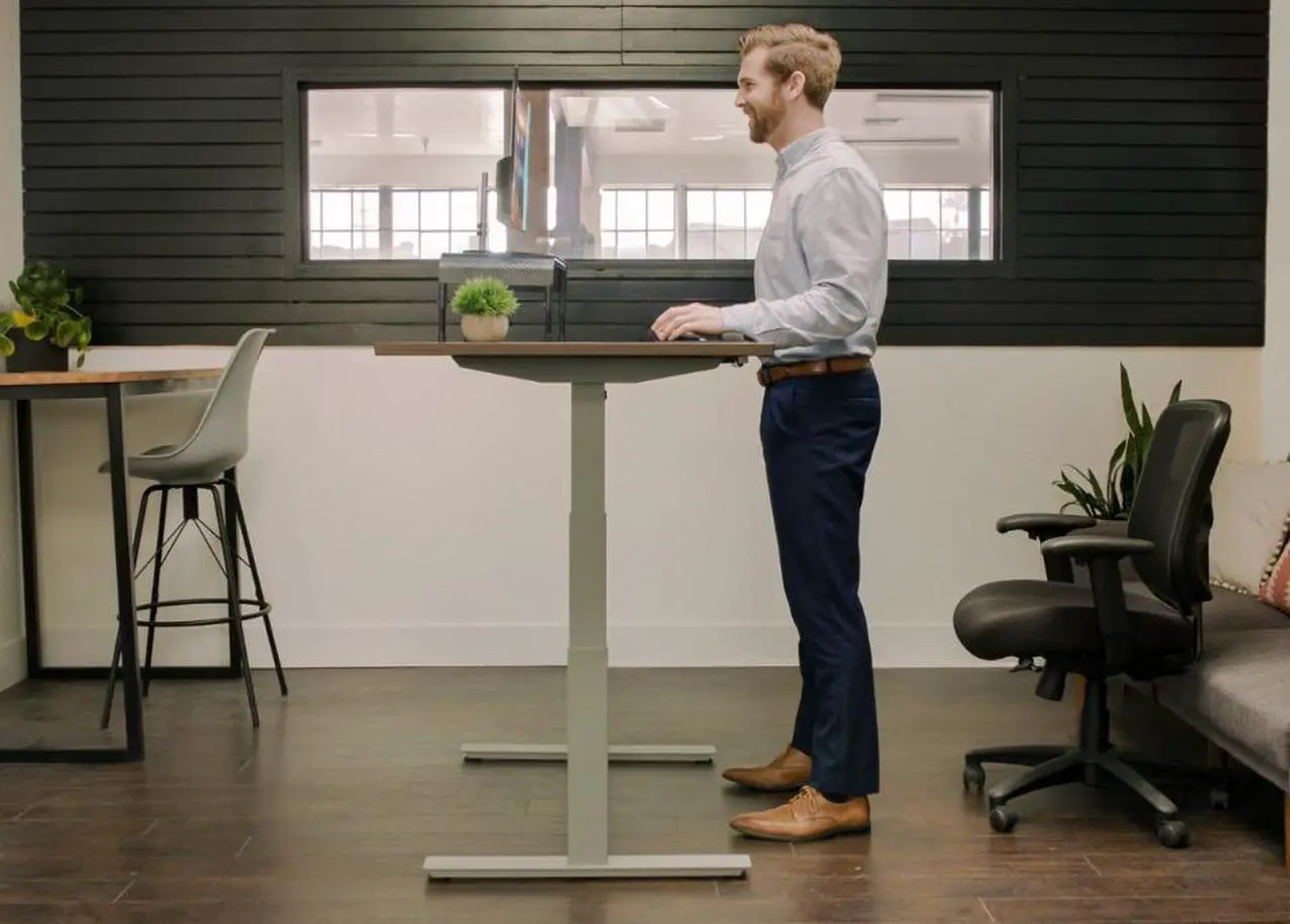 Alt view image 4 of 7 - QualGear Smart Standing Desk - Mobile App Control, Black