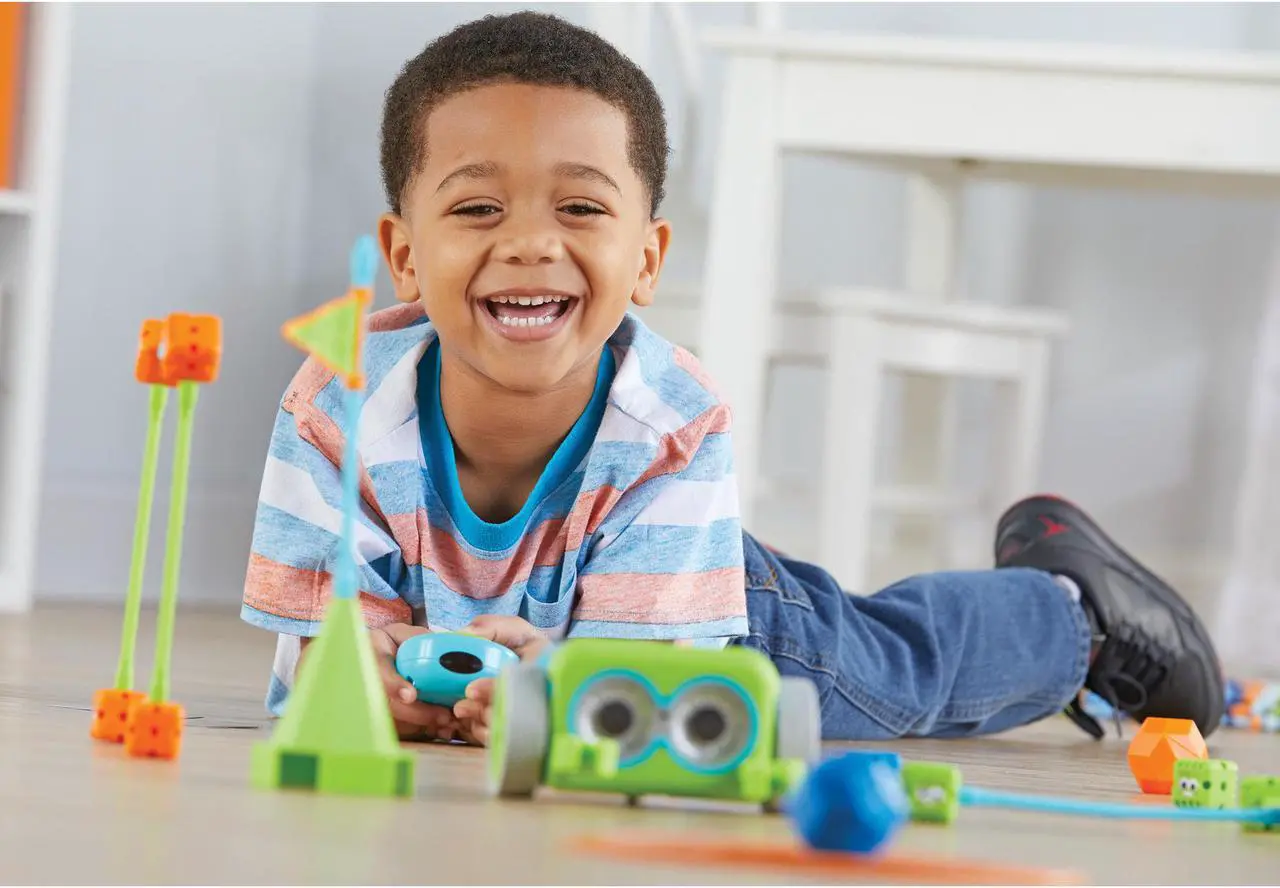Alt view image 7 of 18 - Learning Resources Activity Set Coding Robot 9"Wx9"Lx6-1/5"H Multi LER2935