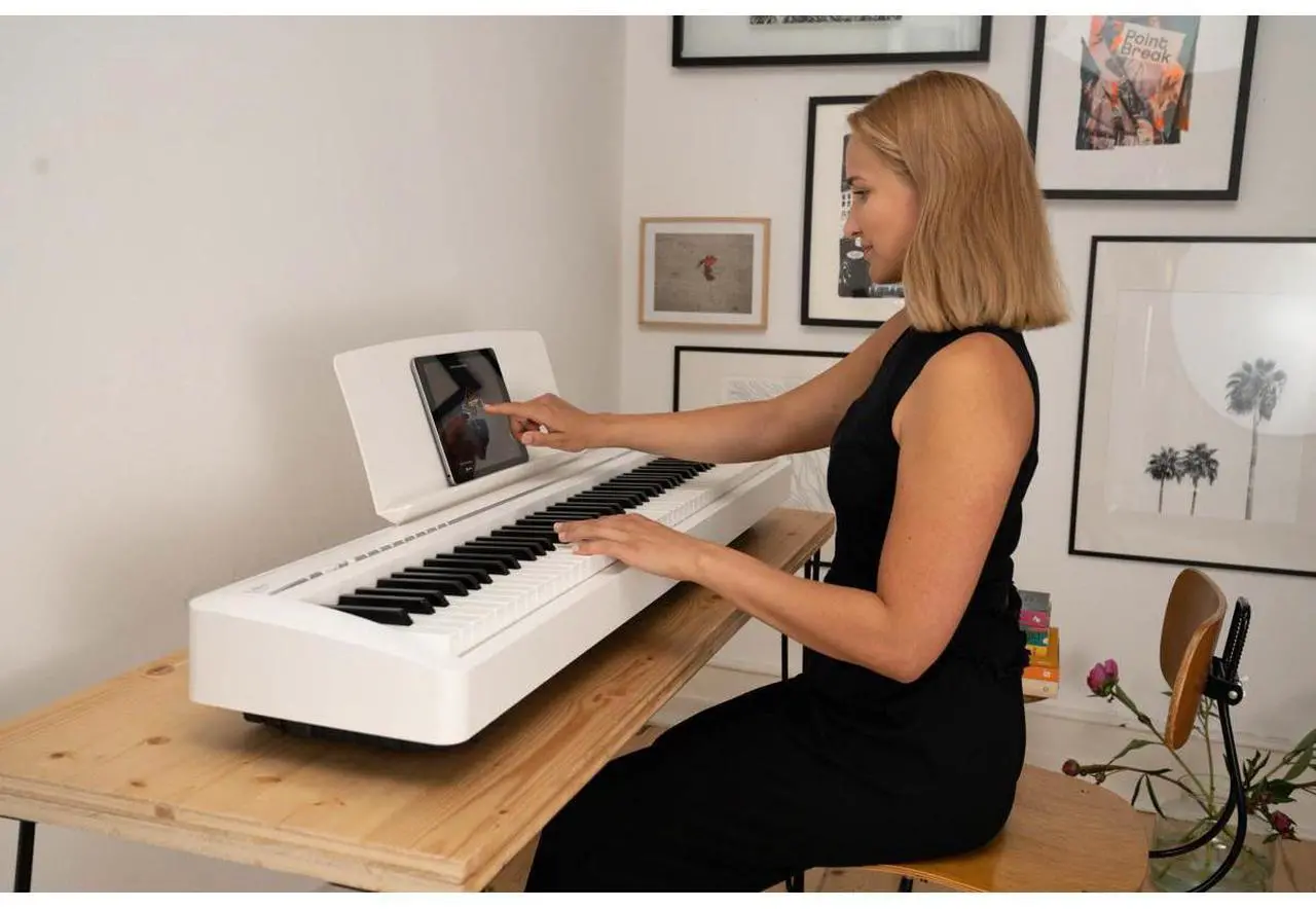 Alt view image 8 of 8 - Kawai ES120 88-Key Digital Piano With Speakers White