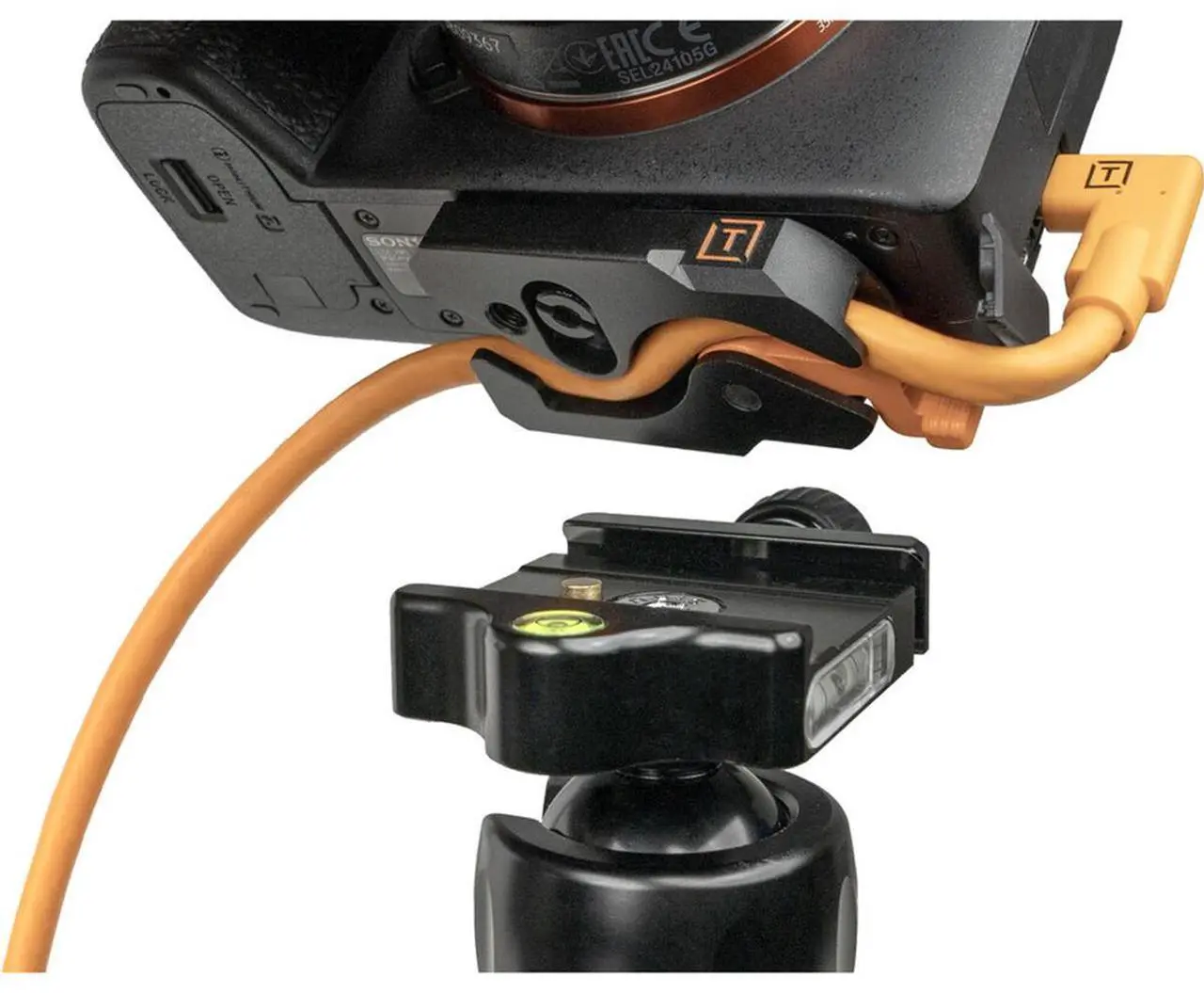 Alt view image 4 of 7 - Tether Tools TetherGuard LeverLock Plate and 31' USB-C Straight to RA Cable