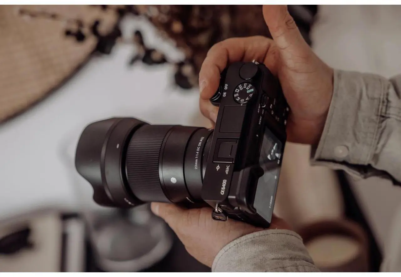 Alt view image 16 of 20 - Sigma 23mm F1.4 DC DN for Sony E Mount