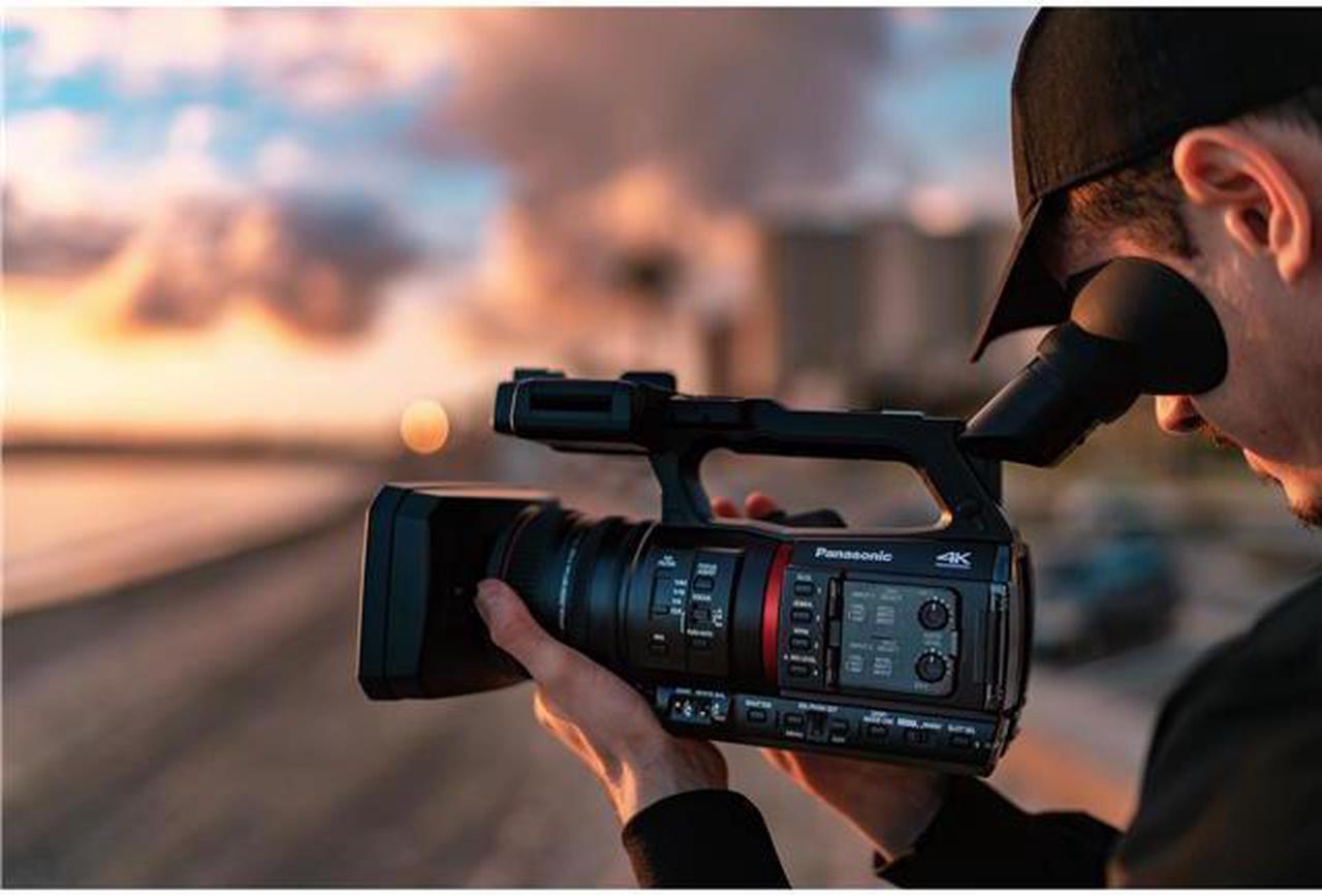 Alt view image 4 of 20 - Panasonic AG-CX350 4K Camcorder