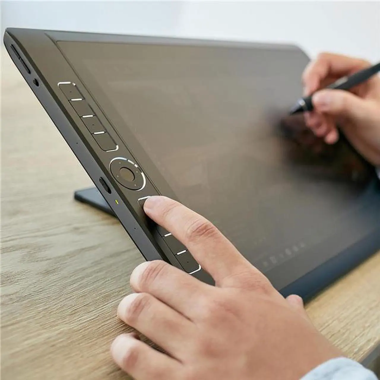 Alt view image 4 of 9 - Wacom Mobile Studio Pro 16" Windows 10, Intel Core i7, 512GB SSD: Second Generation (DTHW1621HK0A)