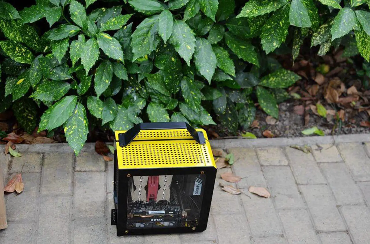 Alt view image 4 of 5 - C26 Yellow Portable MINI Computer Case (Support MATX/ITX Motherboard/A4 Aluminum/Side-Opening Glass Side Through) Type-C + USB3.0