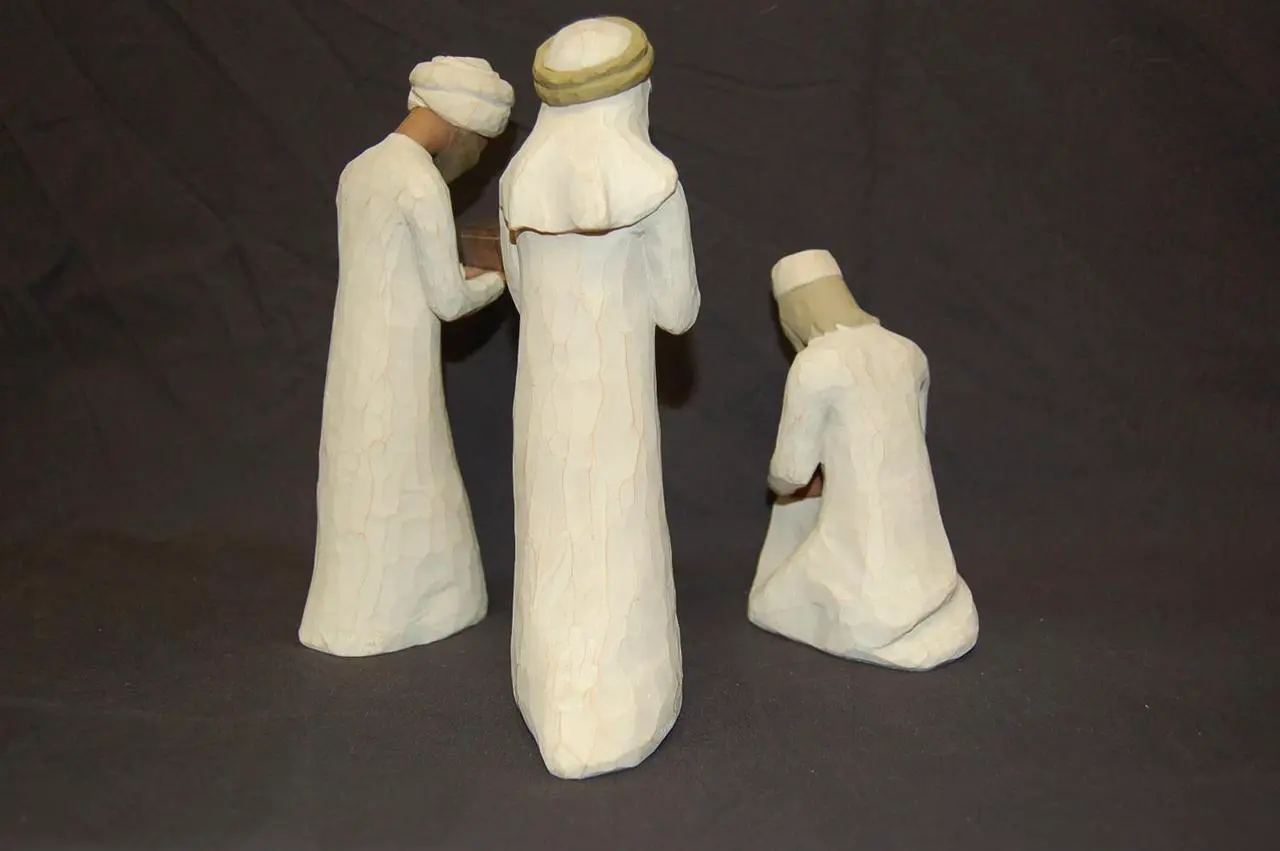 Alt view image 3 of 7 - Willow Tree The Three Wisemen