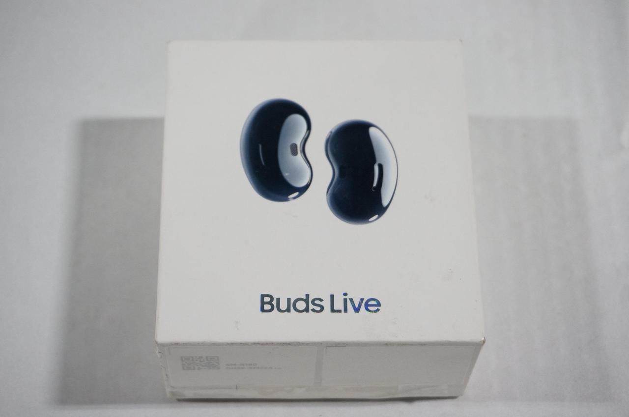 Alt view image 13 of 19 - Samsung Galaxy Buds - Mystic Black