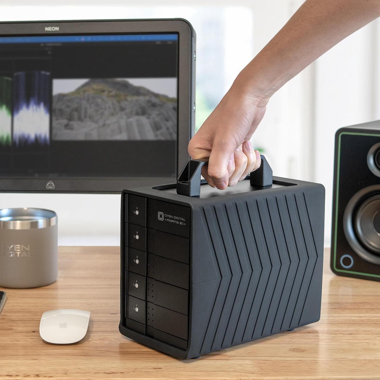 Alt view image 7 of 7 - 50TB Fortis 5C 5-Bay USB-C External Drive Array