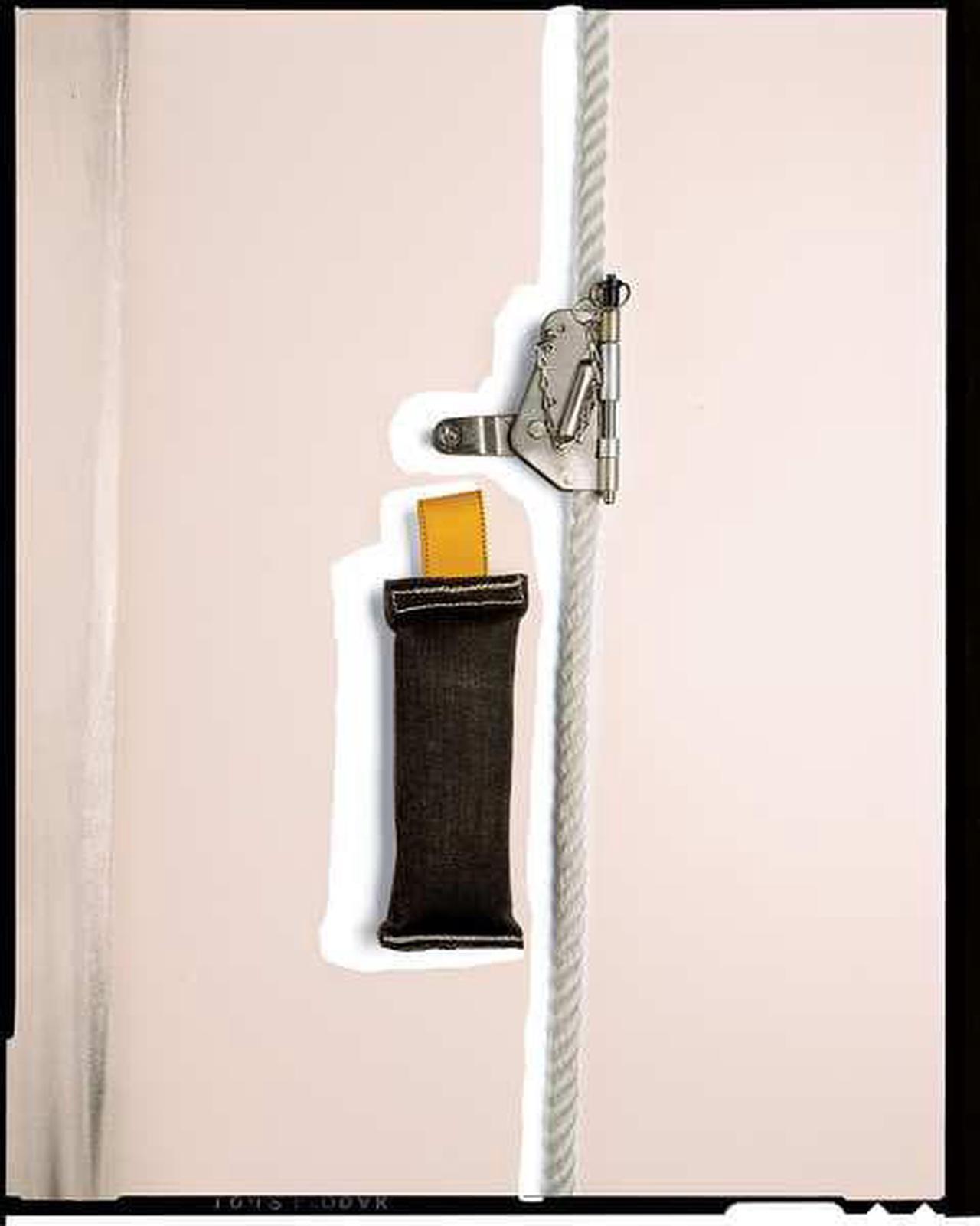 Alt view image 6 of 7 - Rope Grab Counterweight