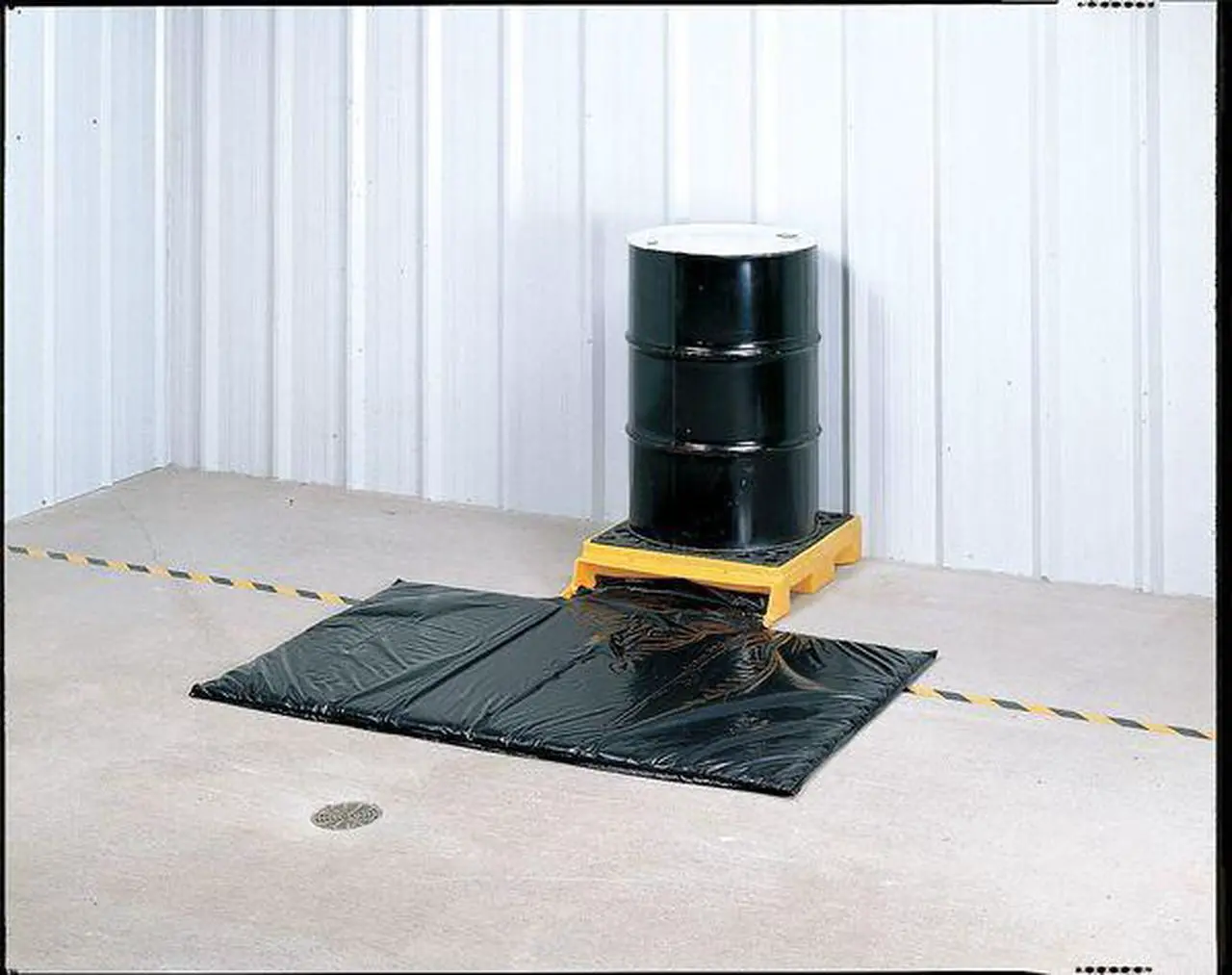Alt view image 7 of 7 - ULTRATECH 1320 Spill Deck, 77 gal Spill Capacity, 1 Drums, 1,500 lb Load