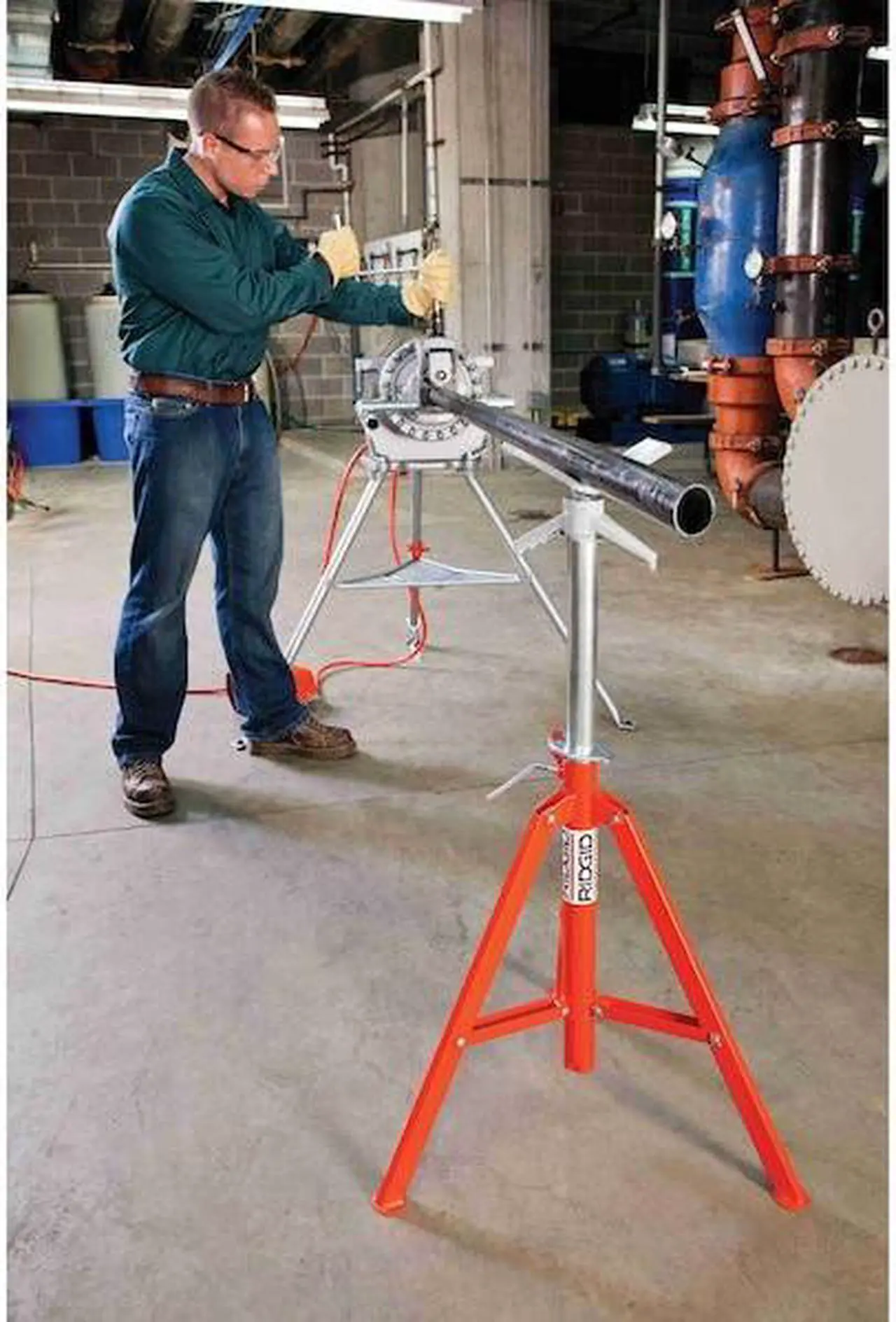 Alt view image 13 of 16 - Ridgid 56662 52 in. V-Head High Pipe Stand