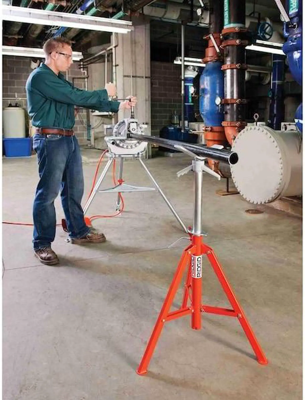 Alt view image 15 of 16 - Ridgid 56662 52 in. V-Head High Pipe Stand