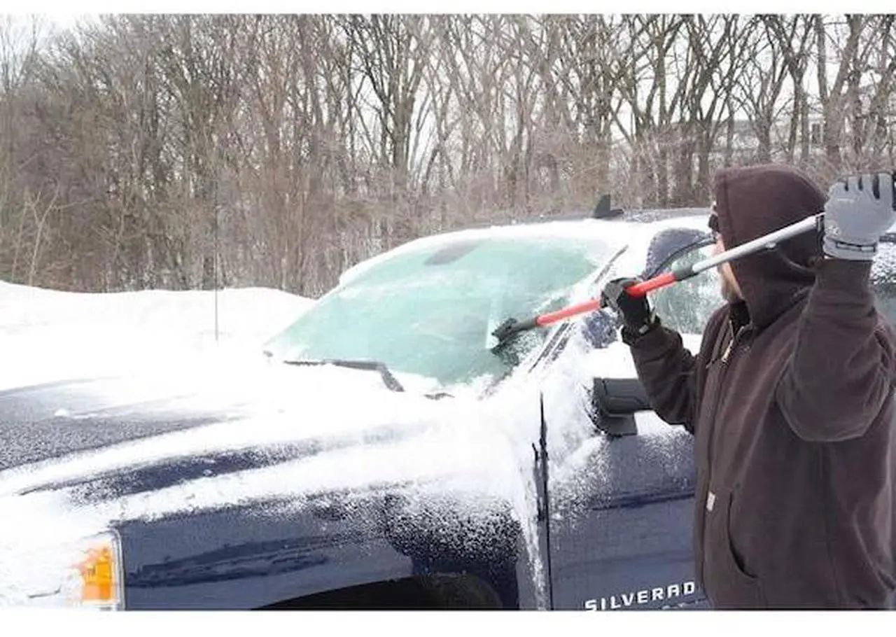 Alt view image 5 of 6 - DU-HA 70085 Reach E-Z Ice Scraper
