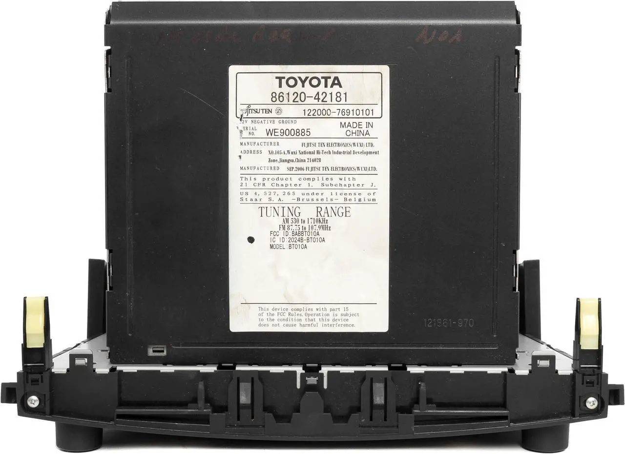 Alt view image 5 of 5 - 2007-08 Toyota RAV4 AM FM OEM Radio MP3 6 Disc CD Player 86120-42181 Face 11822