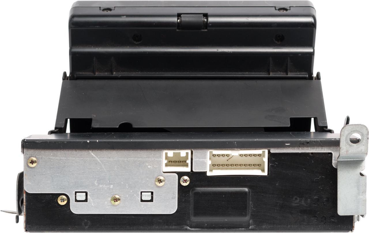 Alt view image 4 of 5 - 2000-2004 Infiniti I30 I35 Dash Navigation Display Screen Part Number 280905M501