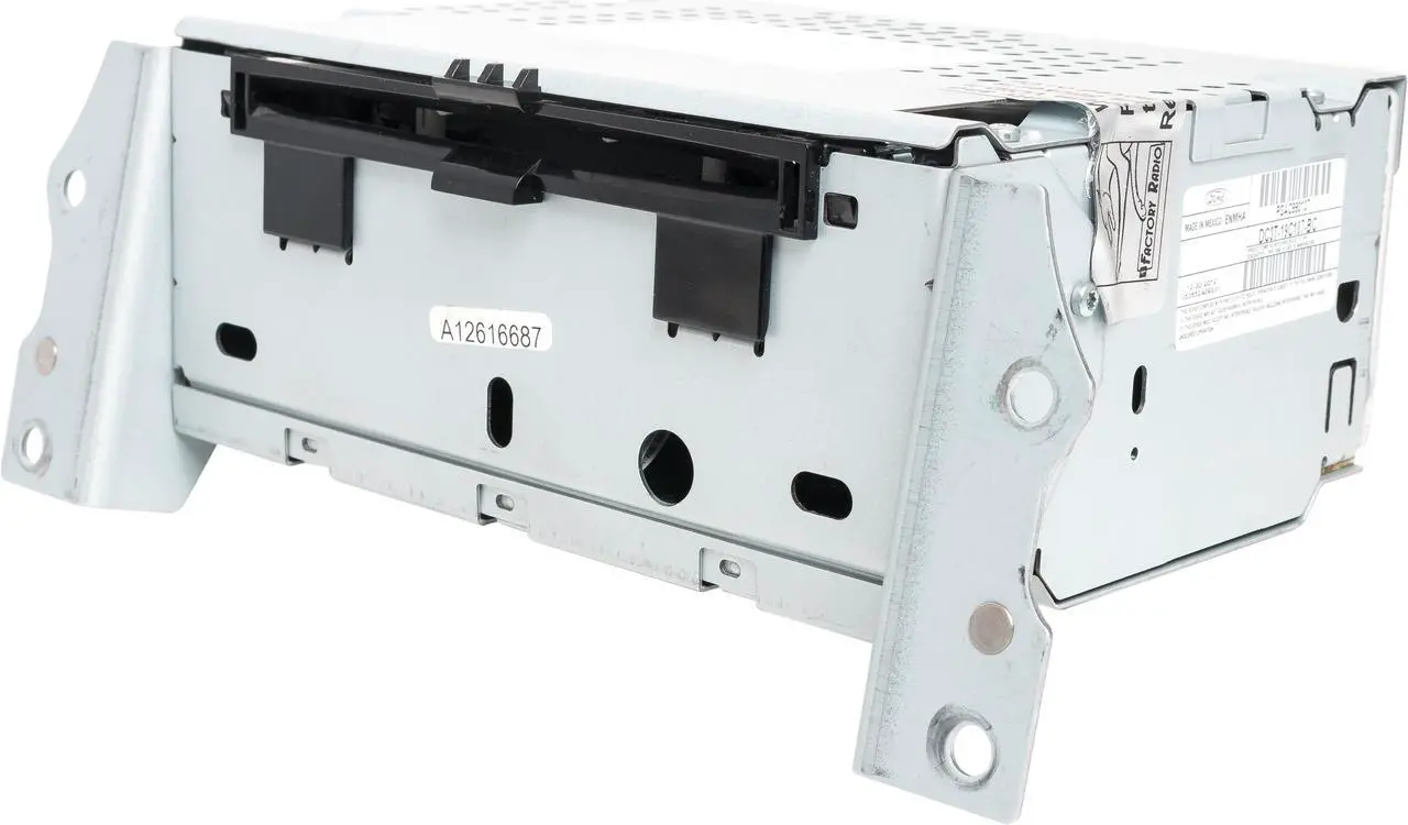 Alt view image 2 of 5 - OEM Original 2013 Ford F250 F350 Super Duty Radio AM FM CD Player DC3T-19C107-BC