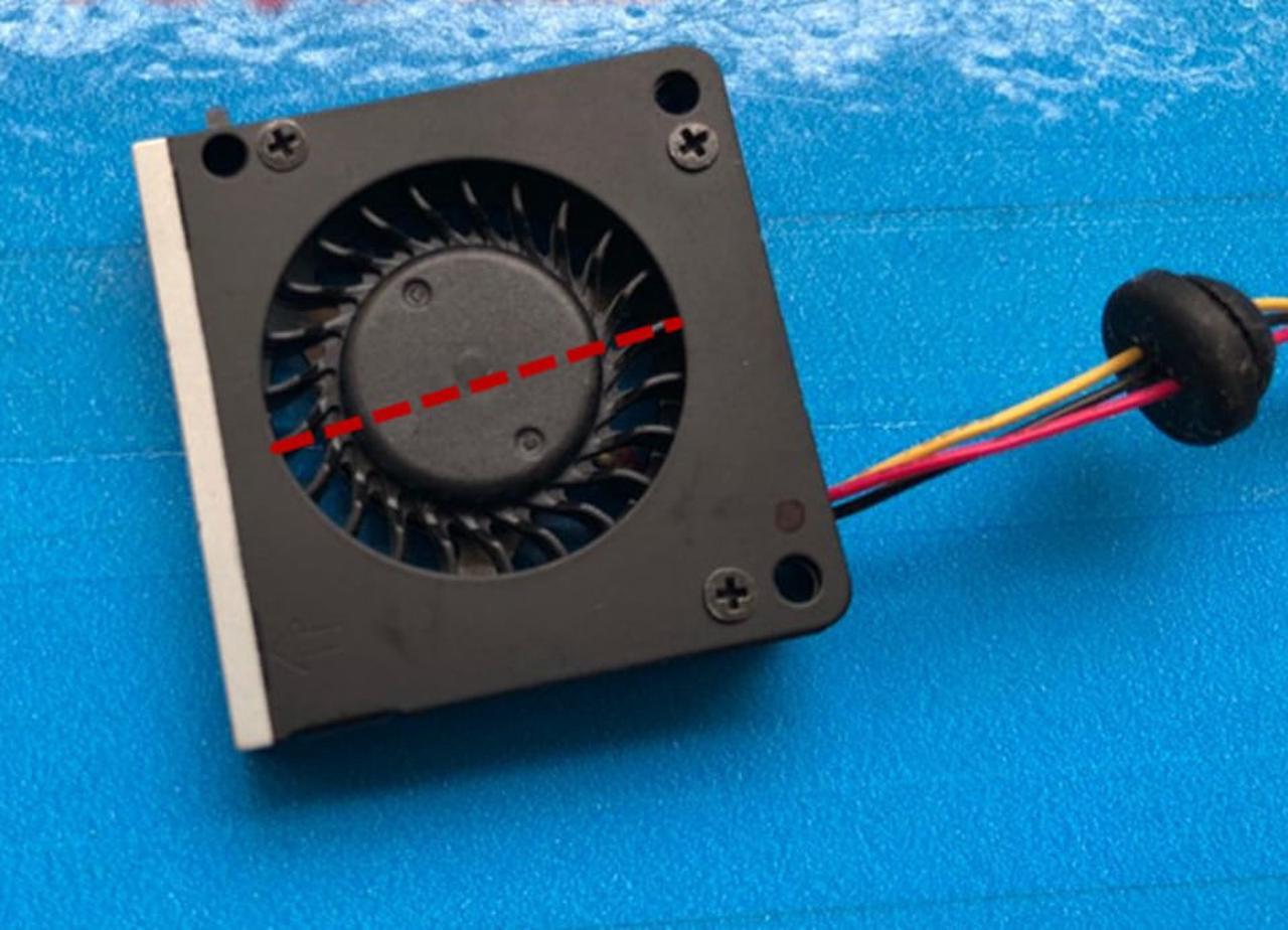 Alt view image 2 of 2 - Adda 3007 AB03005HX70300 DC5V 0.4A 3 wires 3 pins 3cm mini blower turbine cooling fan