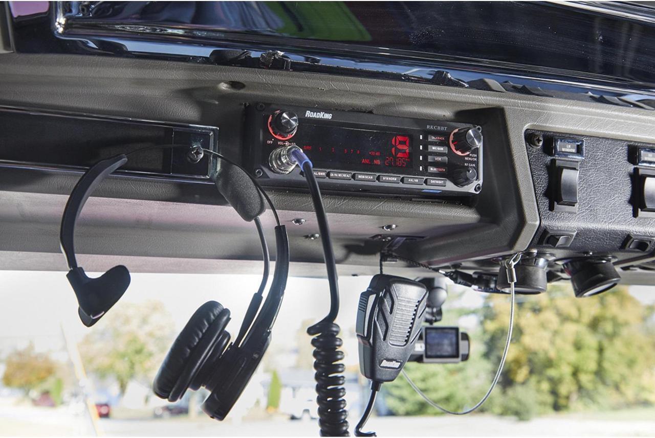 Alt view image 6 of 7 - Voice-Activated Hands-free CB Radio