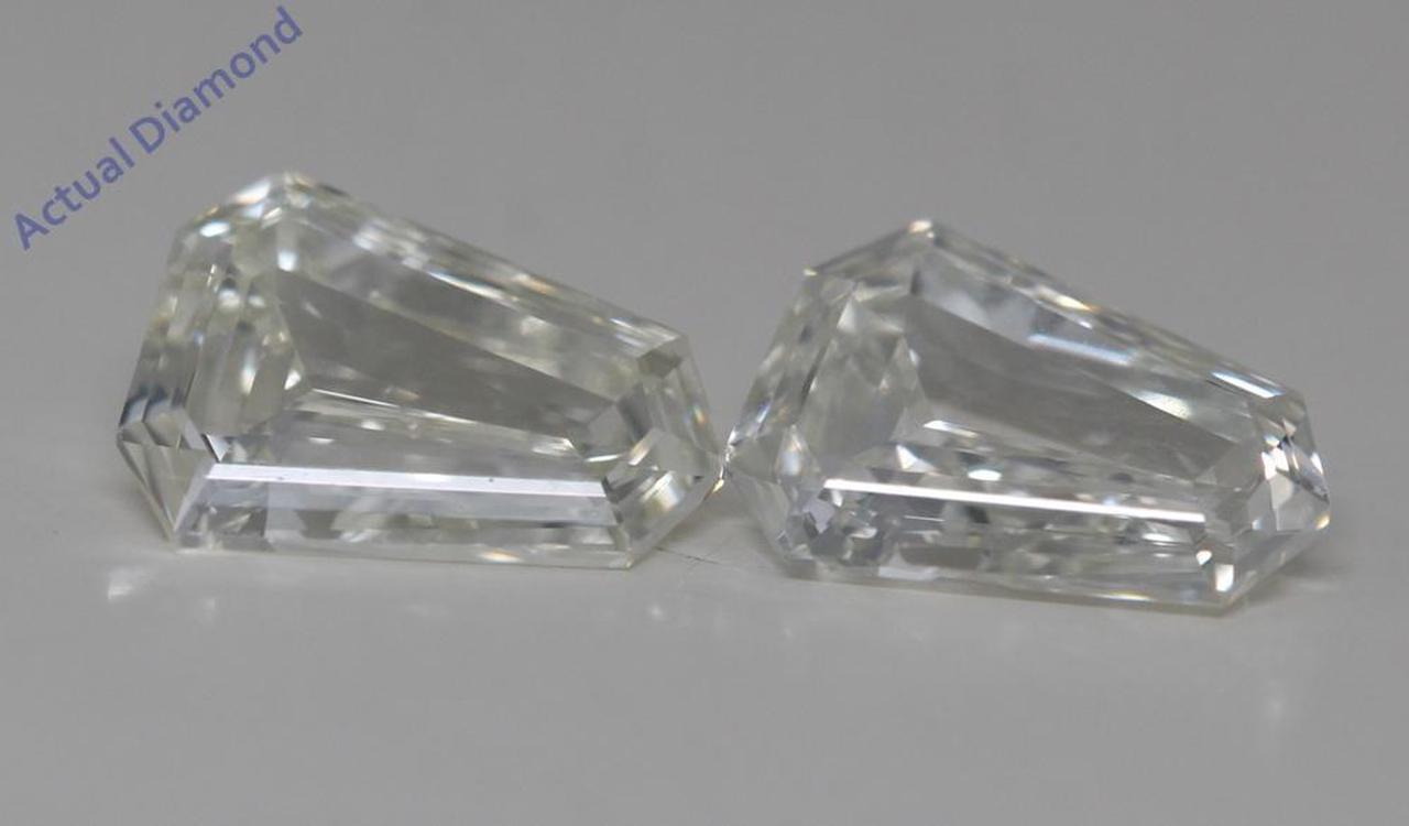 A Pair of Shield-Step Cut Natural Mined Loose Diamonds (1.55 Ct,K Color,VS2 Clarity)