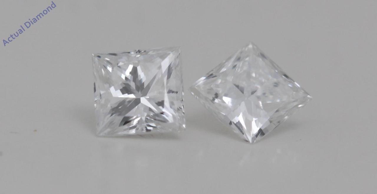 A Pair of Princess Cut Loose Diamonds (0.66 Ct,F Color,VS2 Clarity)