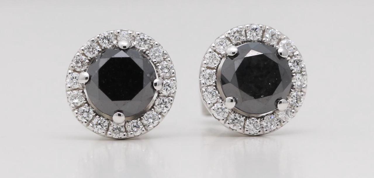 18k Gold Round Diamond Multi-Stone Set Black Enhanced Halo Studs (Black(Irradiated) White Clarity)