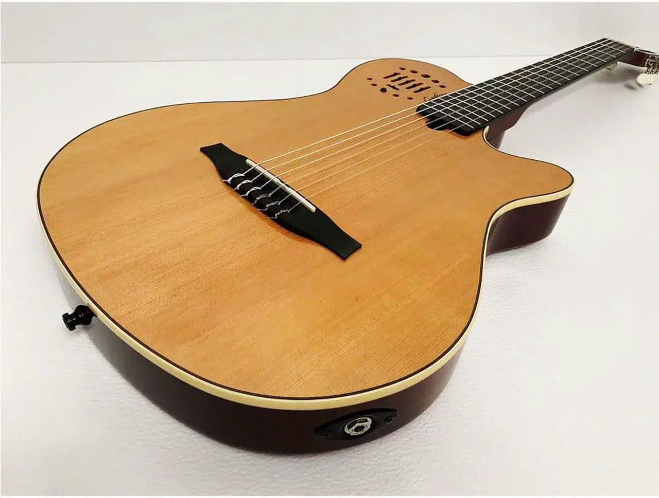 Alt view image 4 of 9 - Godin A6 Ultra Semi-Acoustic-Electric Guitar Natural Cedar