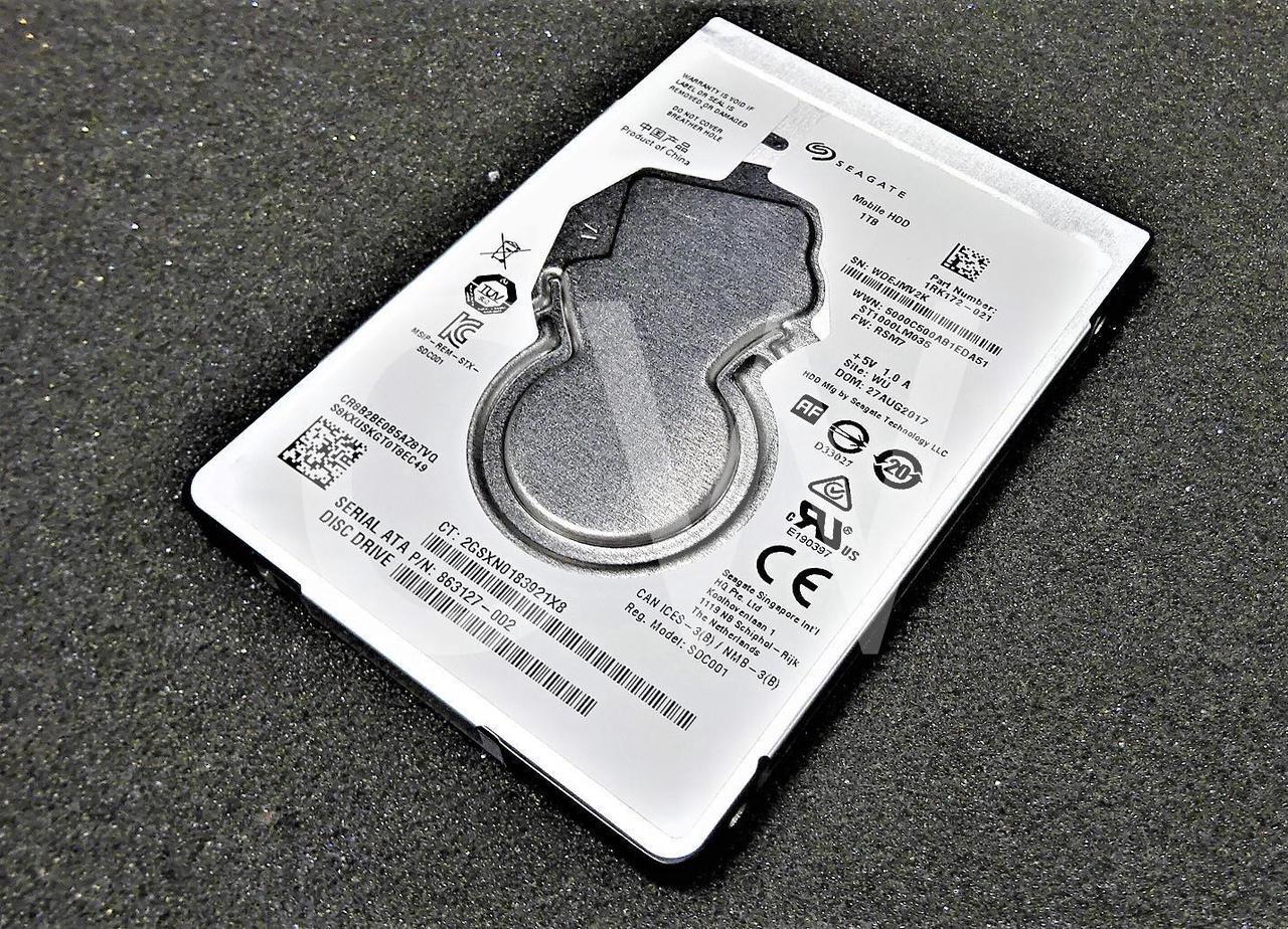 Main image of ST1000LM035 Seagate 1RK172-021 1TB 5.4K RPM 6Gbps 2.5"SATA Laptop HDD Hard Drive