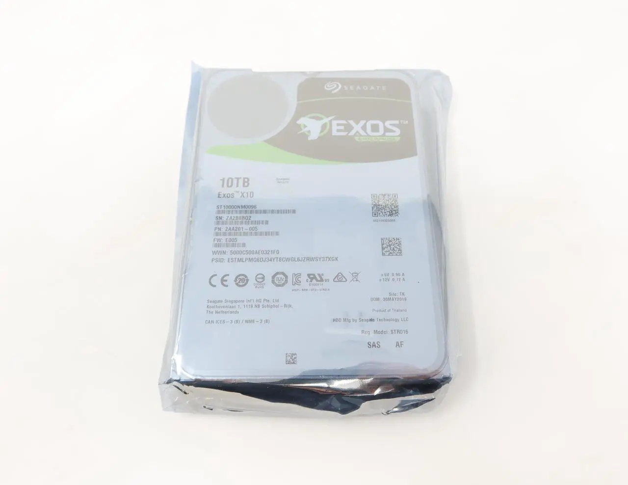 Main image of ST10000NM0096 Seagate 10TB Hot-Plug SAS 12Gb/s 7.2K 3.5" 512e 256MB Hard Drive