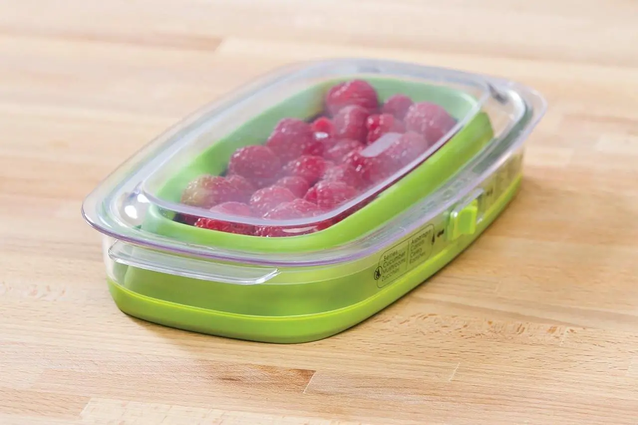 Alt view image 4 of 7 - Progressive 2 Quart Collapsible Mini Produce Keeper - LKS-09