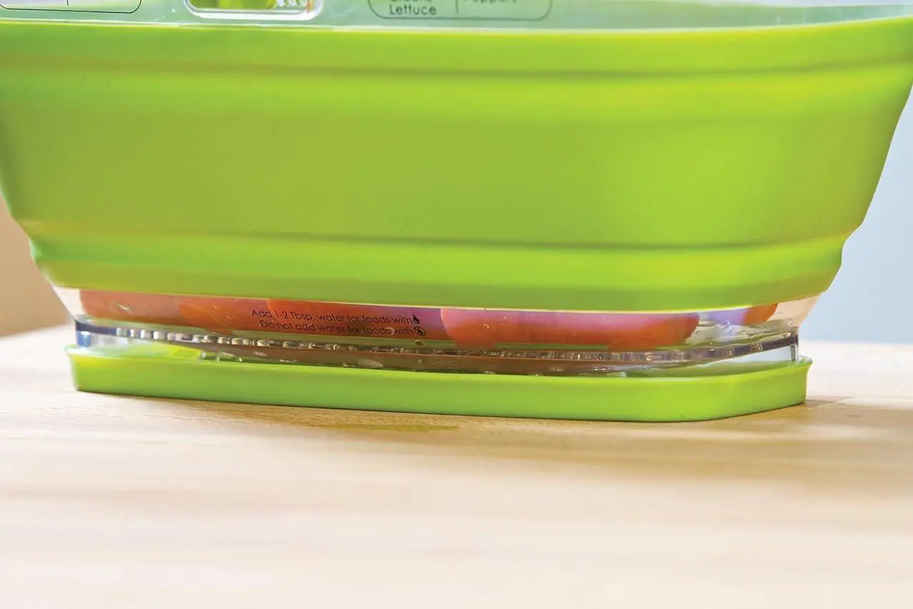 Alt view image 5 of 7 - Progressive 2 Quart Collapsible Mini Produce Keeper - LKS-09