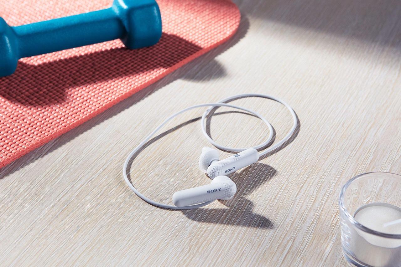 Alt view image 2 of 6 - Sony WI-SP500 Bluetooth Wireless In-Ear Sports Headphones - White