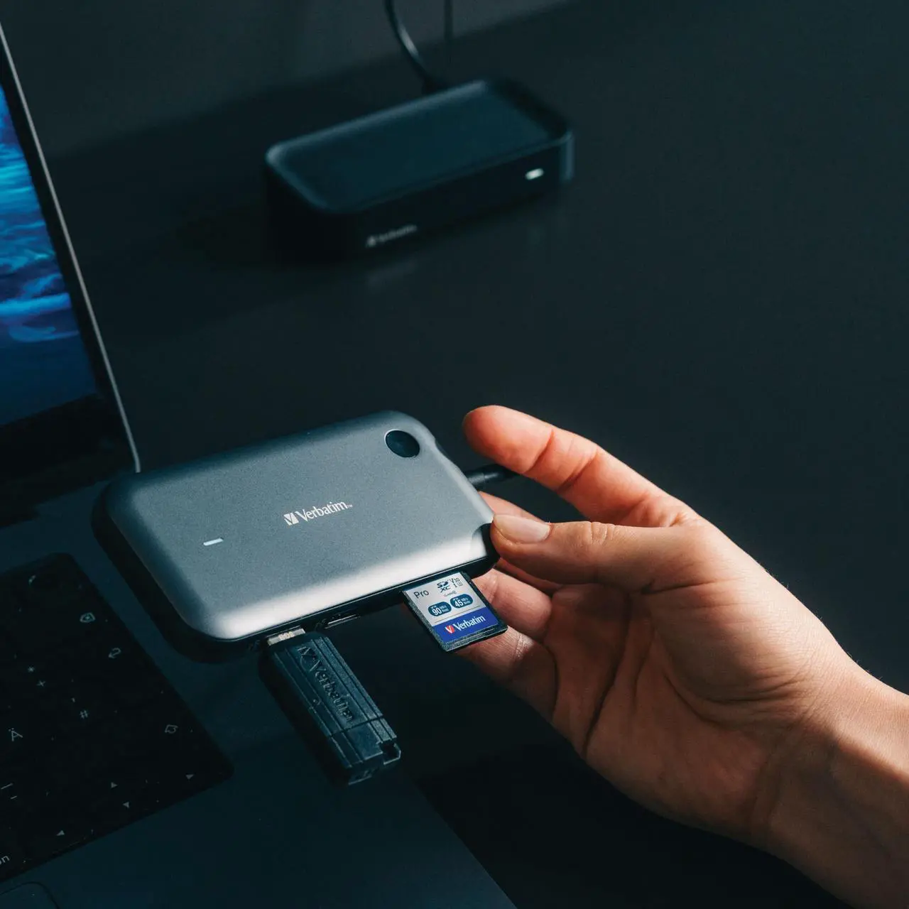 Alt view image 6 of 7 - Verbatim Share My Screen 1080p USB-C Wireless Display Adapter with USB Hub 32146
