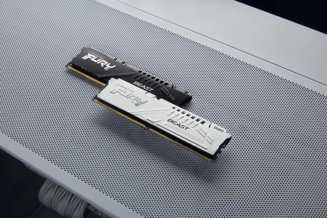 Alt view image 7 of 7 - Kingston 32GB 1x32GB DDR5 6000MT/s CL30 FURY Beast Black XMP KF560C30BB32
