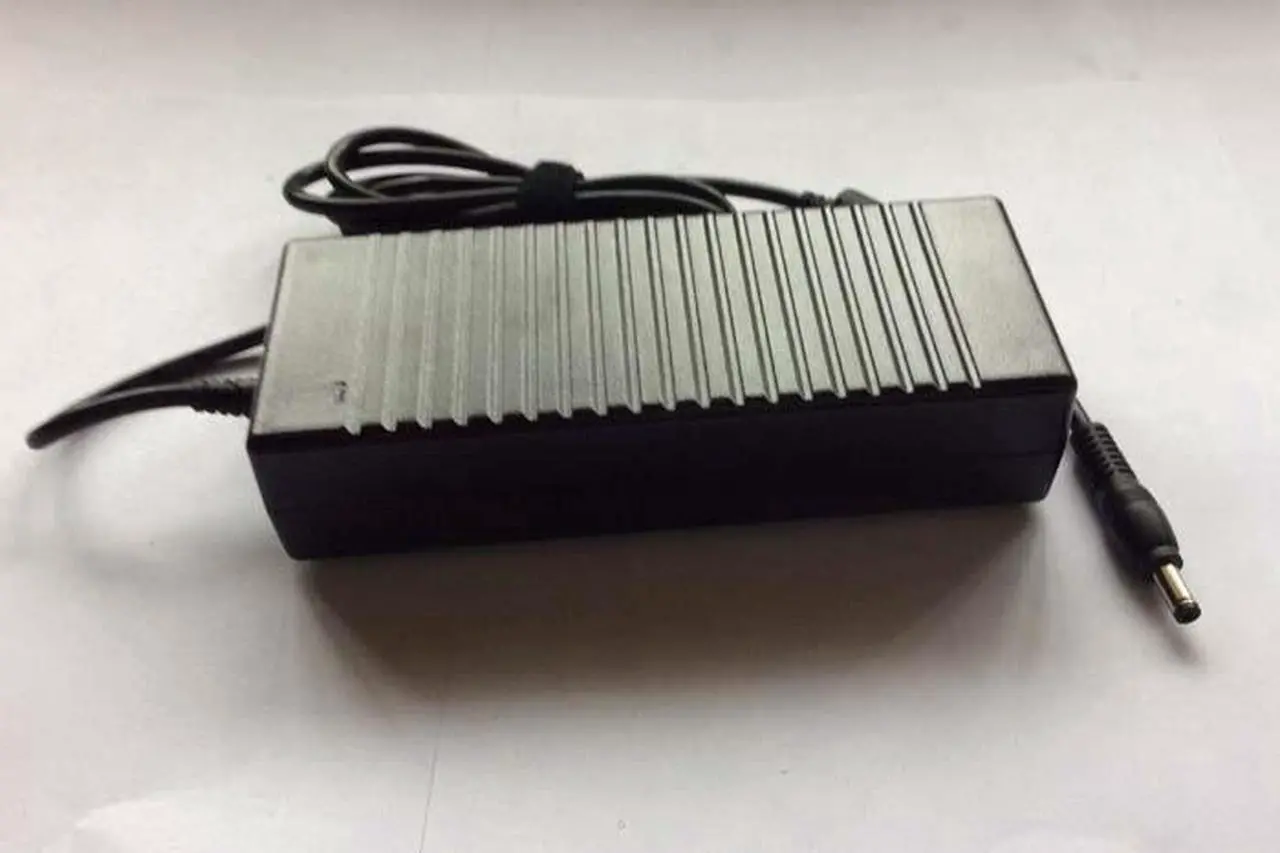 Alt view image 3 of 5 - 19V 6.3A 120W LAPTOP AC Adapter for Gateway 7310MX, 7312MX, 7320GZ, 7322GZ