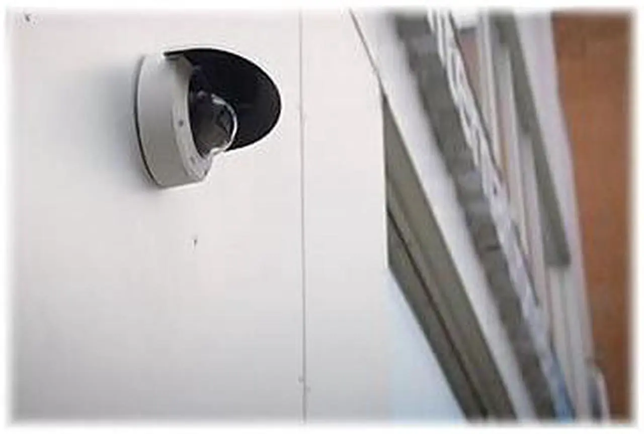 Alt view image 6 of 6 - AXIS M3205-LVE / HDTV 1080P