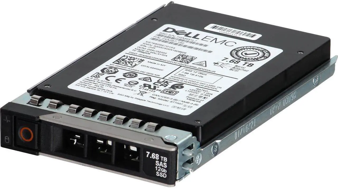 Main image of Dell 7.68TB 12Gbps SAS RI TLC SED 2.5 SSD XS7680SE70154 (5KW0F)