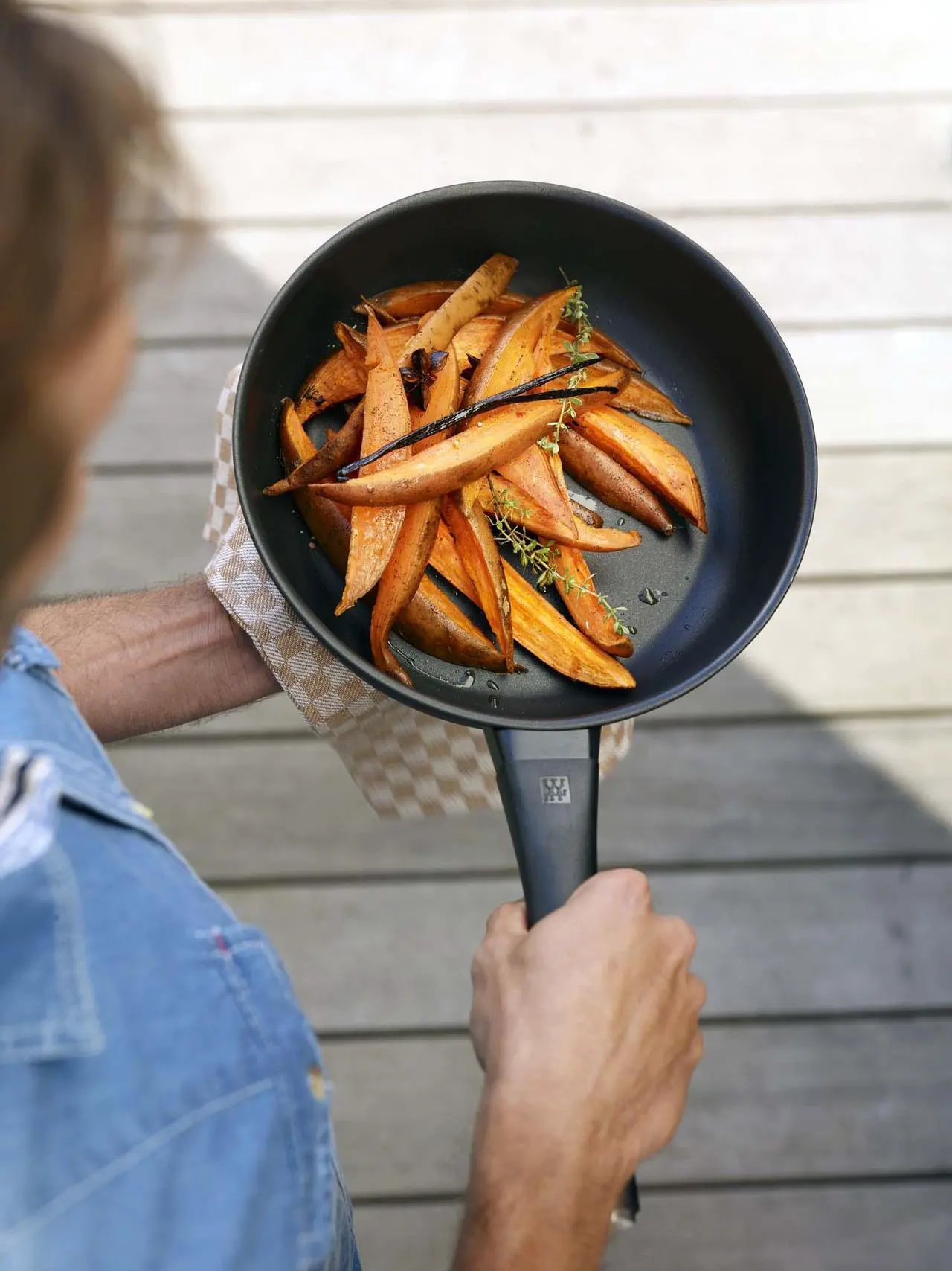 Alt view image 7 of 7 - ZWILLING Madura Plus Forged 8-inch Nonstick Fry Pan