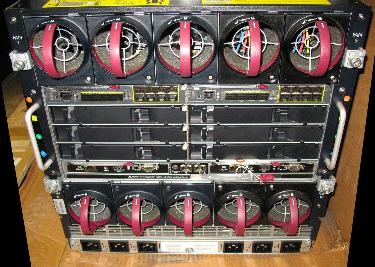 Alt view image 4 of 9 - HP 507019-B21 BLc7000 Rackmount Enclosure