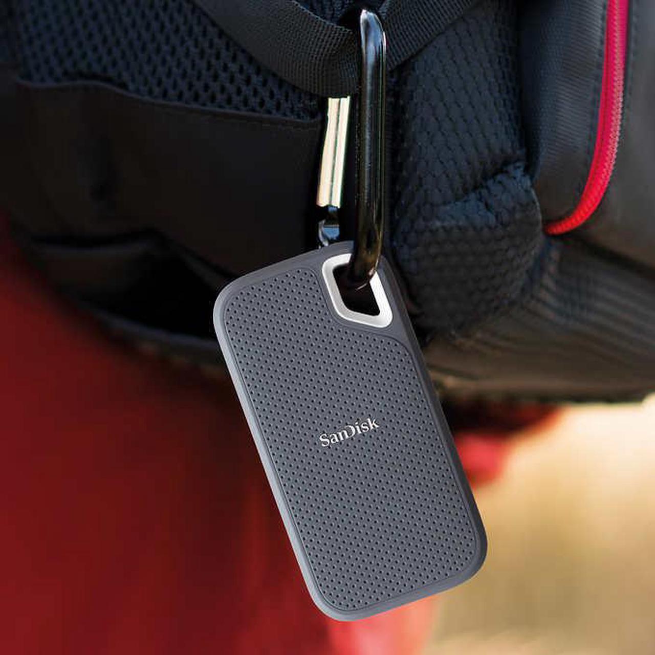Alt view image 3 of 8 - SanDisk Extreme 1TB Portable Solid State Drive SDSSDE60-1T00-AC SSD