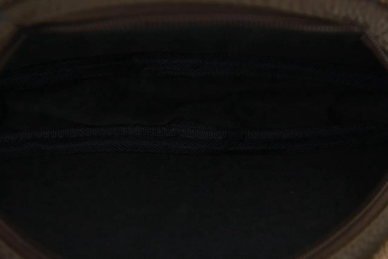 Alt view image 3 of 4 - Taco Bout Love Food Friendly Taco Shaped Purse w/Removable Wrist Strap