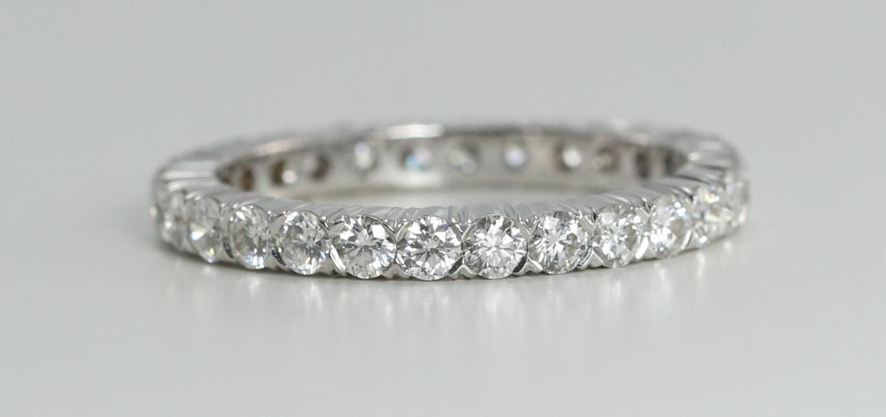 18k White Gold Round Cut Multi Stone Diamond Eternity Band (1.36 Ct, G Color, VS Clarity)