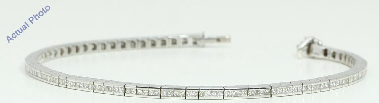 18k White Gold Princess Cut Contemporary chic classic diamond tennis bracelet (1.9 Ct, H Color, VS Clarity)