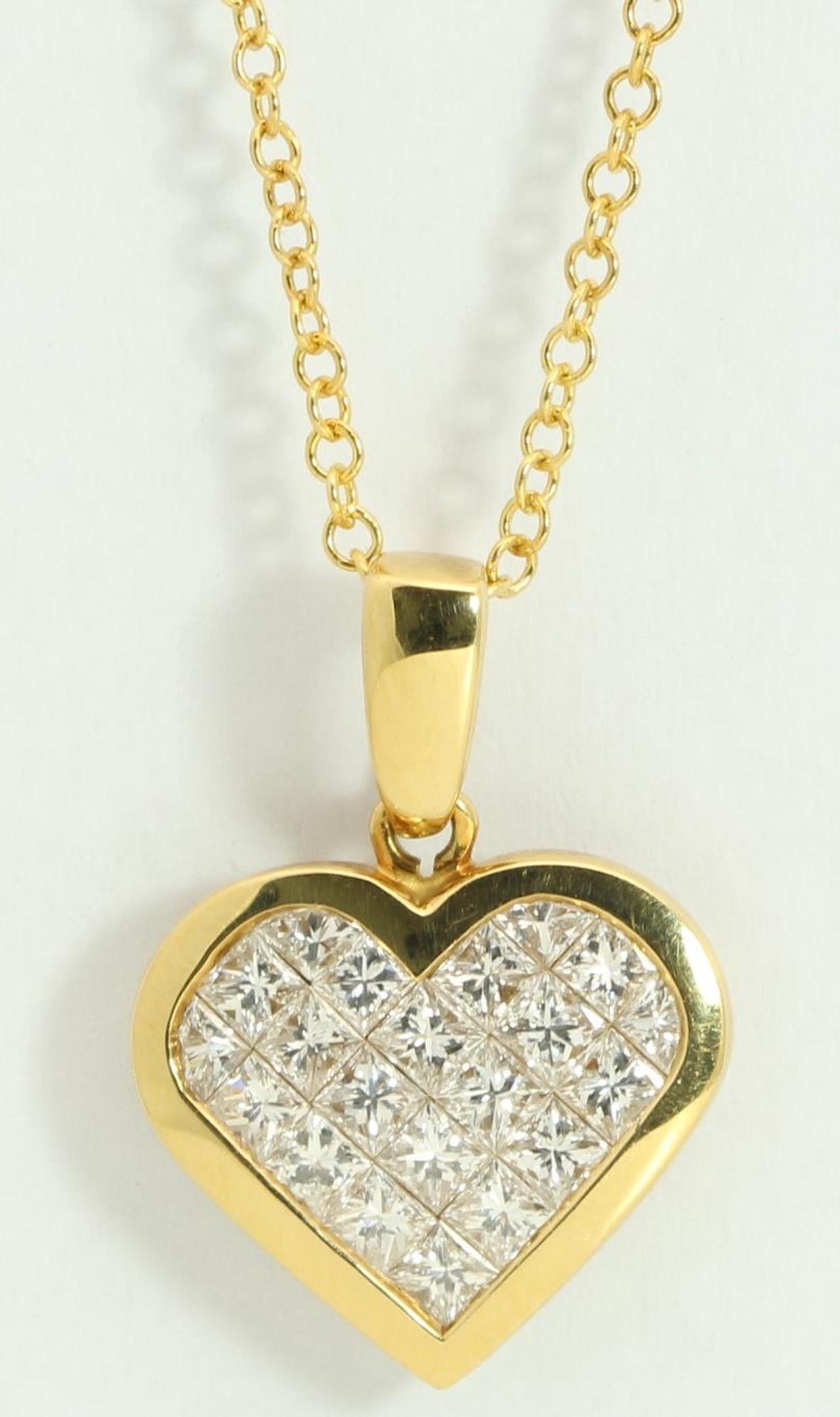 18k Yellow Gold Princess Invisible Setting heart stylish modern classic diamond pendant (1 Ct, H , VS )