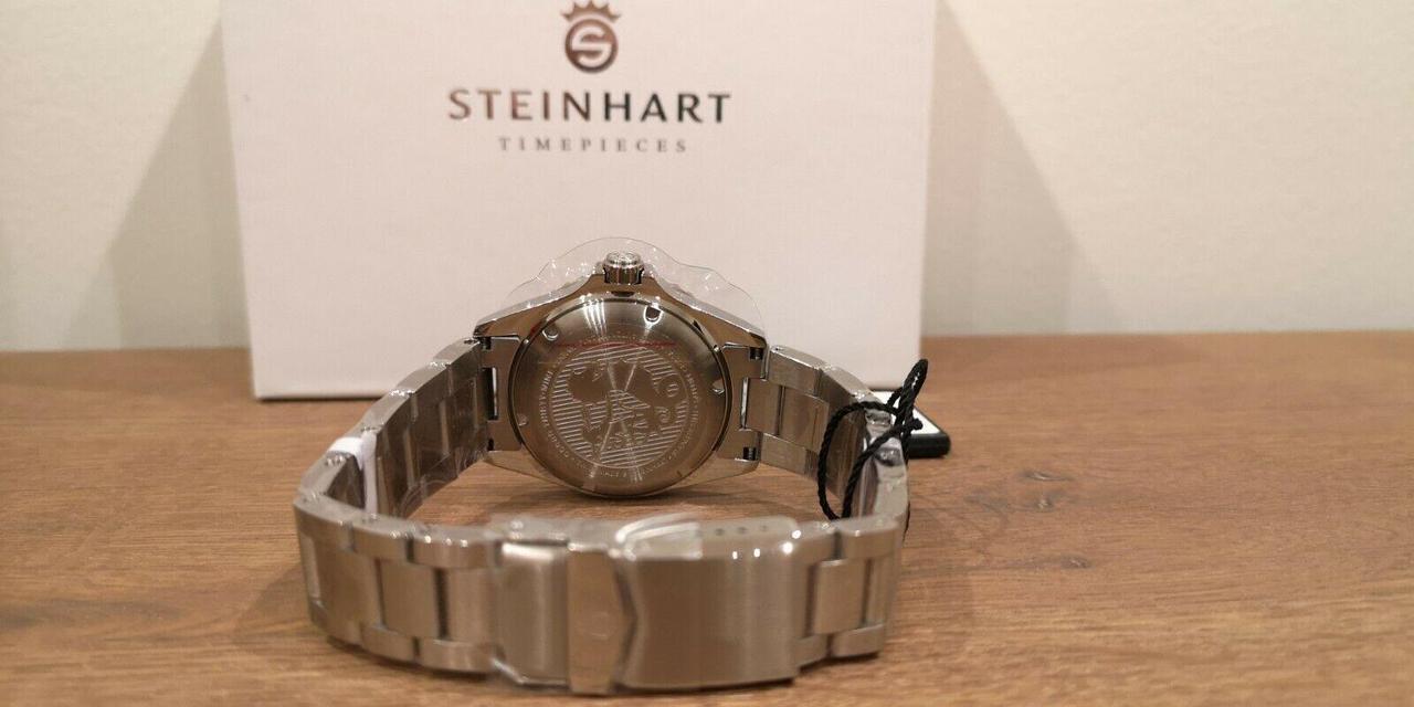 Alt view image 5 of 5 - Steinhart GMT-OCEAN One 39 Blue-Red Pepsi Swiss Automatic Sapphire Diver Watch