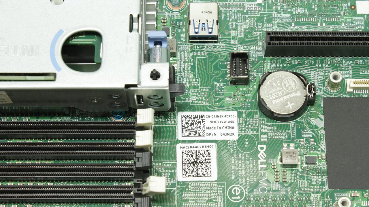 Alt view image 6 of 7 - Dell EMC PowerEdge R440 1U Silver 4208 2.1GHz RAM 16Gb SSD 480Gb RHY7W