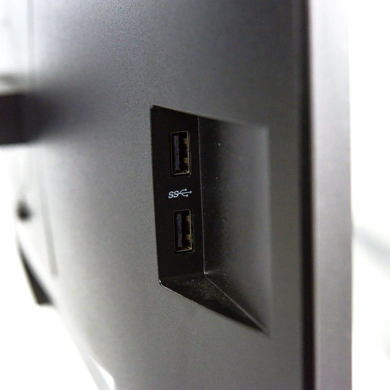 Alt view image 11 of 20 - HP EliteDisplay E233 23" FHD IPS w/LED Monitor - 16:9 - 5 ms - 1920 x 1080 - 250 Nit - 5,000,000:1 - HDMI, VGA, DisplayPort