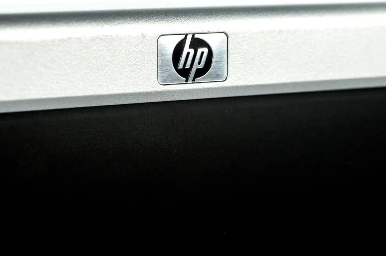Alt view image 6 of 6 - HP L1940T 19" LCD 5:4 1280 x 1024 Monitor VGA DVI USB Adjustable Stand Grade A